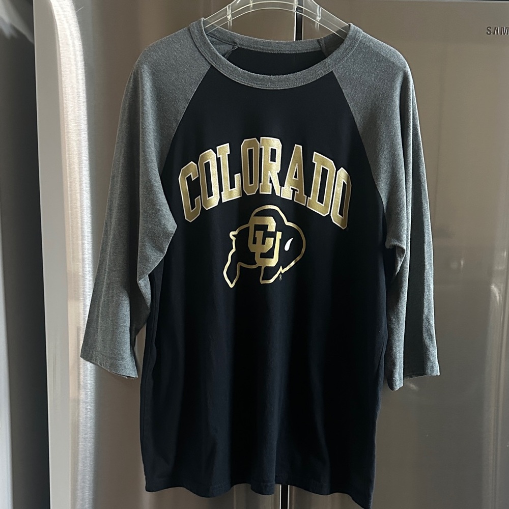 CU Colorado Boulder Ralphie  T-shirt Black and Gray